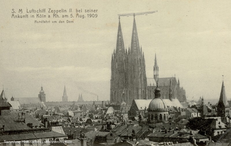 Zeppelin Z II am 05.08.1909 über dem Kölner Dom