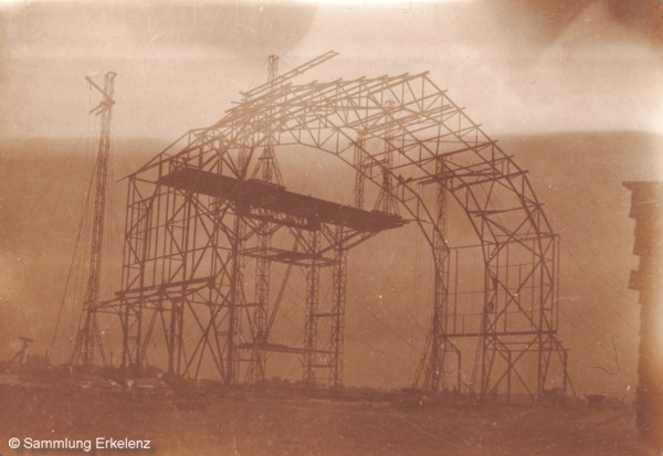 Luftschifhalle Köln-Bickendorf im Bau 1909