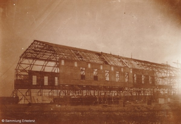 Luftschifhalle Köln-Bickendorf im Bau 1909