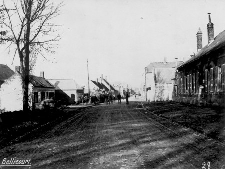 Bellicourt Frankreich Hauptstraße