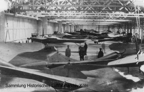 Fliegerstation Cöln Butzweilerhof 1913 Flugzeughalle
