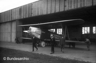 Flughafen Köln Butzweilerhof 1926 Otto Könnecke "Germania"