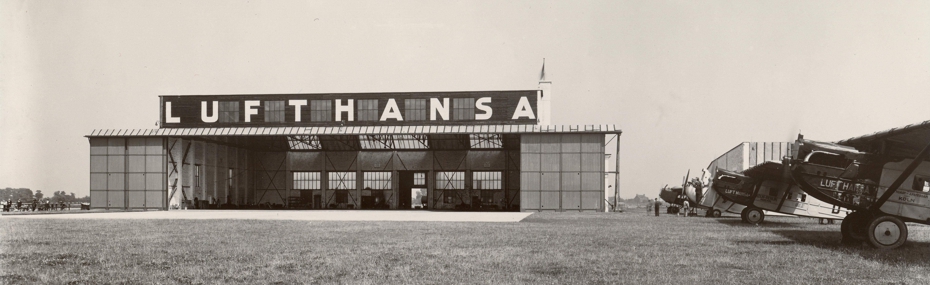 Flughafen Köln Butzweilerhof 1926 R-Halle mit Dornier-Merlur
