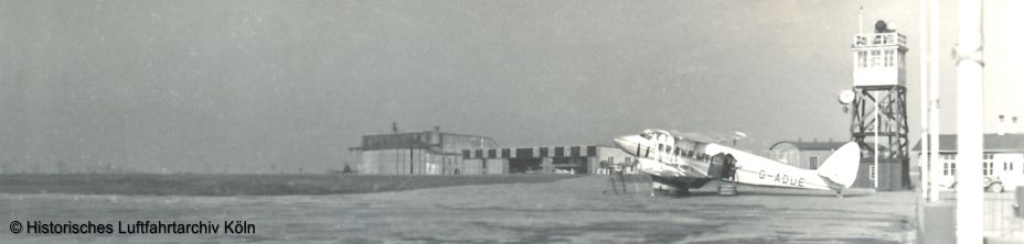 Rollfeld Flughafen Köln Butzweilerhof 1929 mit Verkehrsturm
