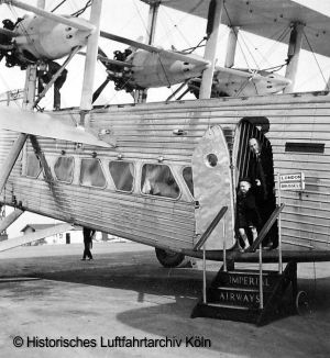 Anflug auf den Flughafen Köln Butzweilerhof am 4. Oktober 1932