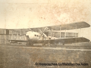 Flughafen Kln Butzweilerhof Vickers 66 VIMY