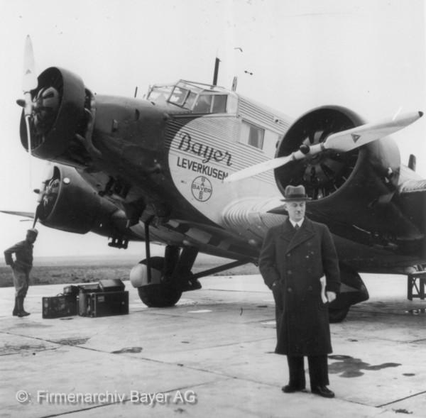 Die Bayer-Ju auf dem Flughafen Kln Butzweielrhof