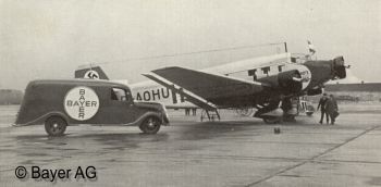 Die Bayer-Ju 52 der Bayer AG auf dem Heimatflughafen Kln Butzweilerhof.