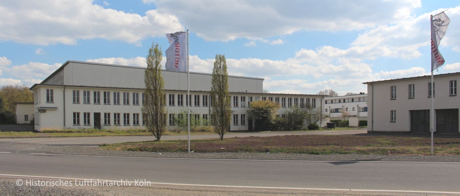 Flughafen Kln Butzweilerhof vor den massiven Umbauten durch die Firma Motorworld.