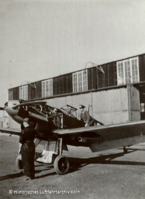 Eine Me 109 fr technische Lehrgnge der Luftwaffe auf dem Flughafen Butzweilerhof