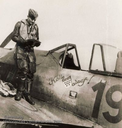 Die Fw 190 rote 19 mit dem Schriftzug "Kölle Alaaf"
