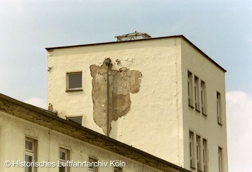 Schwerer Wasserschaden durch verstopfte  Fallrohre