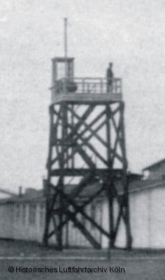 Der Verkehrsturm des Flughafen Köln Butzweilerhof