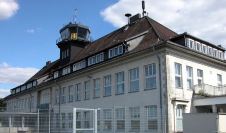 Terminalgebude des Flughafen Braunschweig