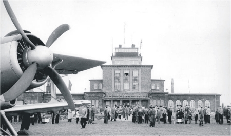 Flughafengebäude Chemnitz ca. 1955 an der Stollberger Straße